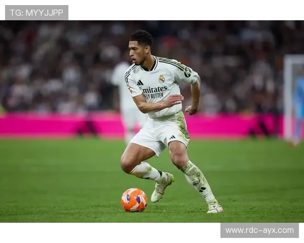 贝林厄姆传球视野解析：精准调度引领球队攻势