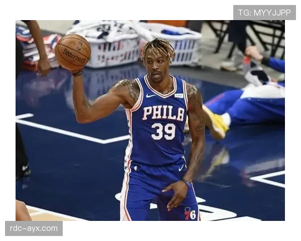 巴洛贡独特射门技巧惊艳赛场 引发球迷热议