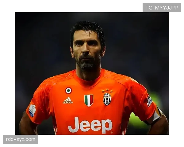 诺伊尔技术全面解析:门将新标杆如何重塑现代足球防守体系