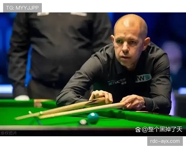 卡马文加表现稳健,成功应对高强度比赛挑战 卡马文加表现稳健,成功应对高强度比赛挑战