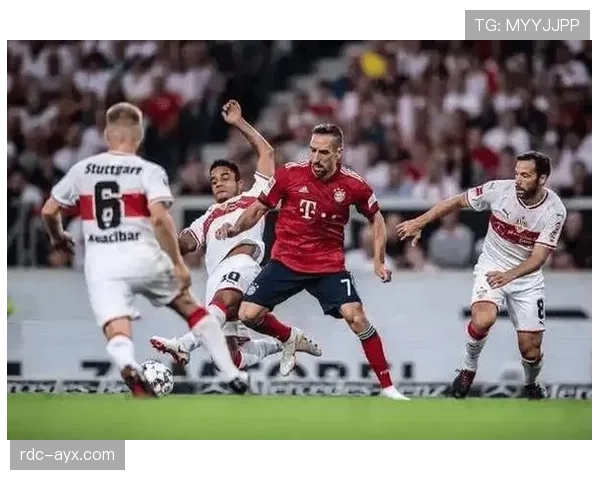 斯图加特锋线火力全开，强势表现引关注