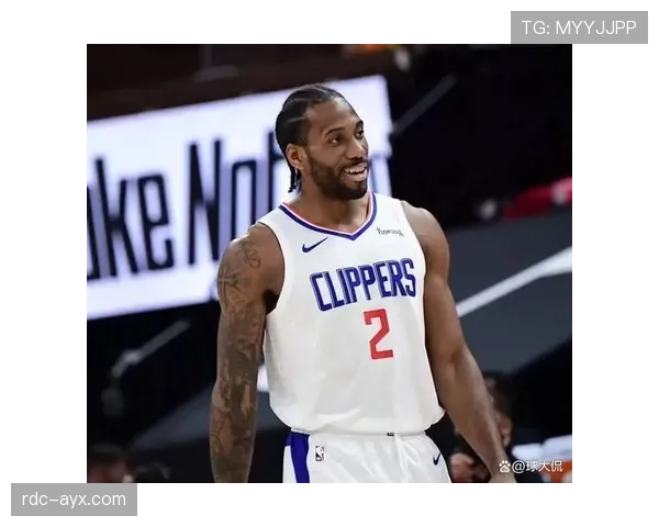 拉里·伯德关键时刻无球跑动拉开空间提升球队得分效率